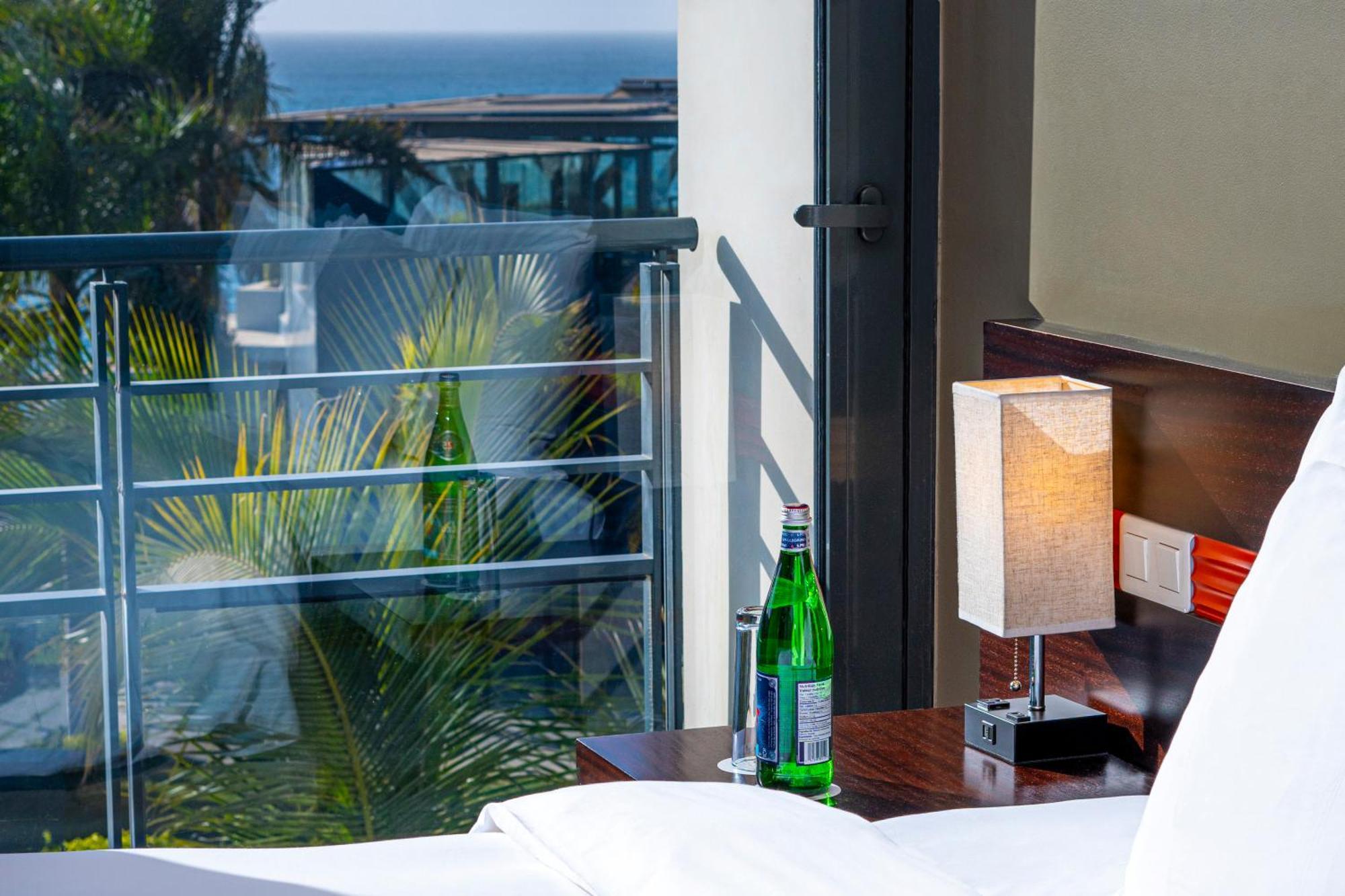 فندق راديسون بلو، داكار سي بلازا داكاغْ المظهر الخارجي الصورة A room at the Hilton San Diego Bayfront