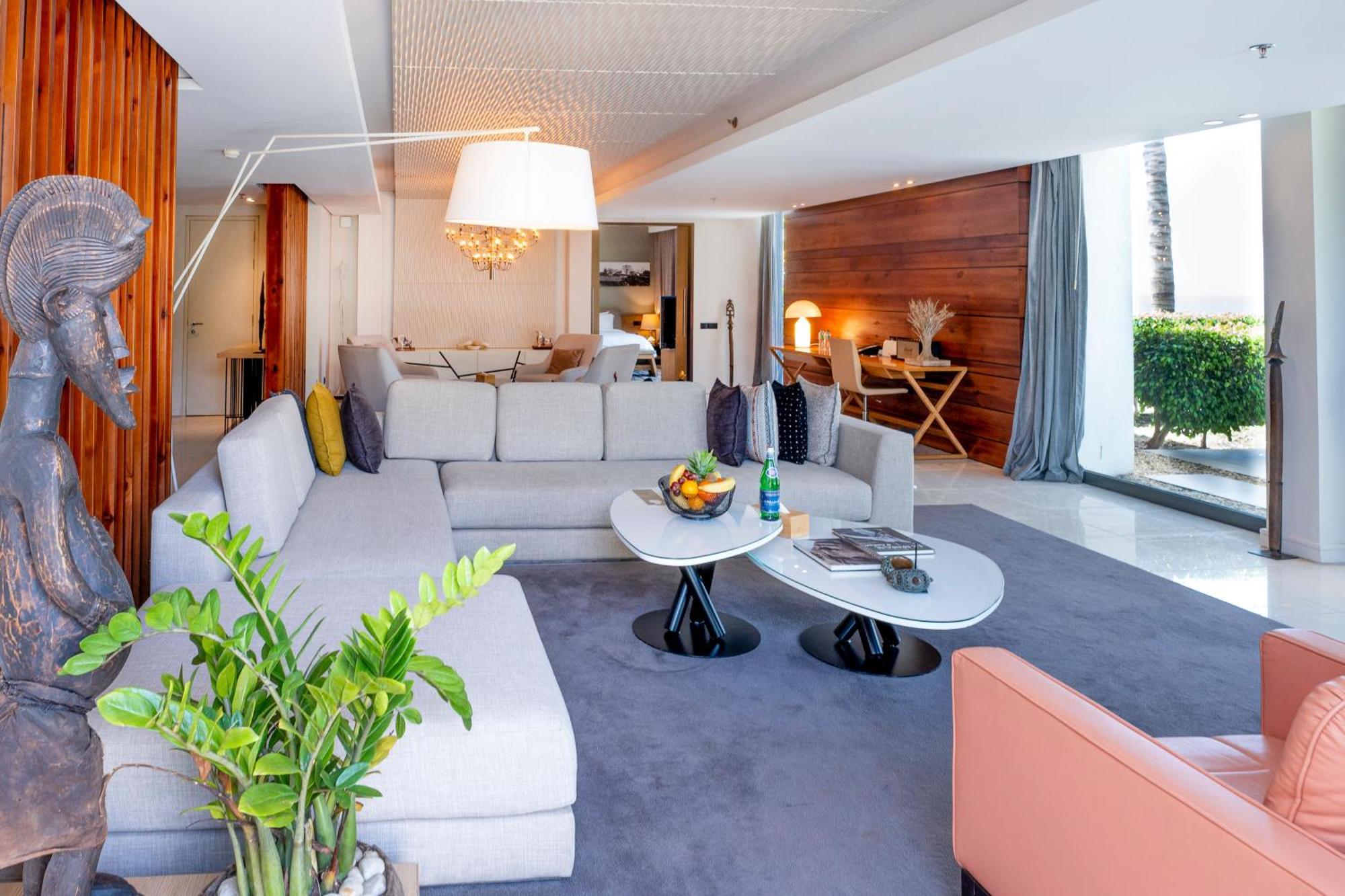 فندق راديسون بلو، داكار سي بلازا داكاغْ المظهر الخارجي الصورة The interior of a suite at the hotel
