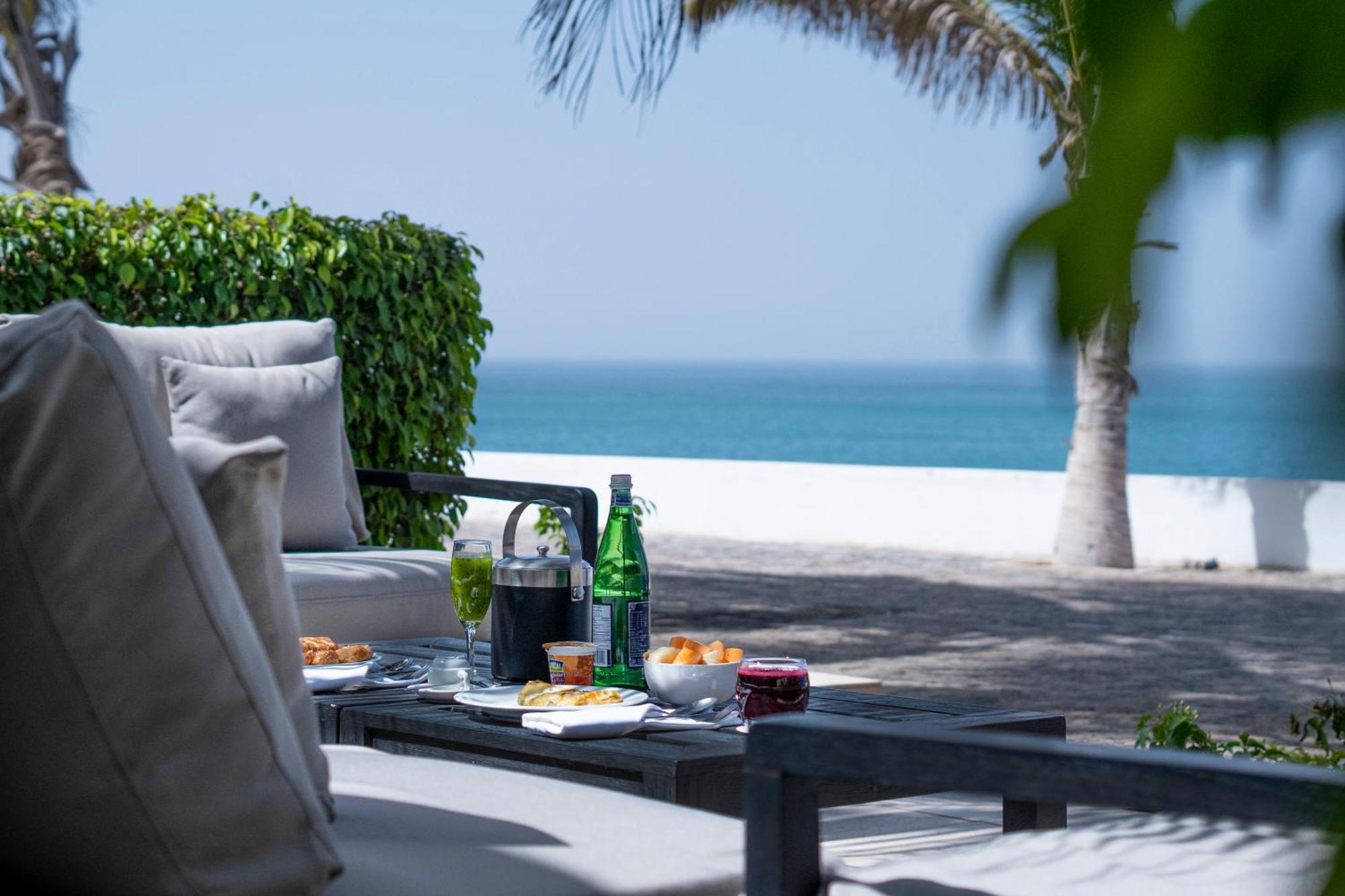 فندق راديسون بلو، داكار سي بلازا داكاغْ المظهر الخارجي الصورة Beach at the Jumeirah Beach Hotel